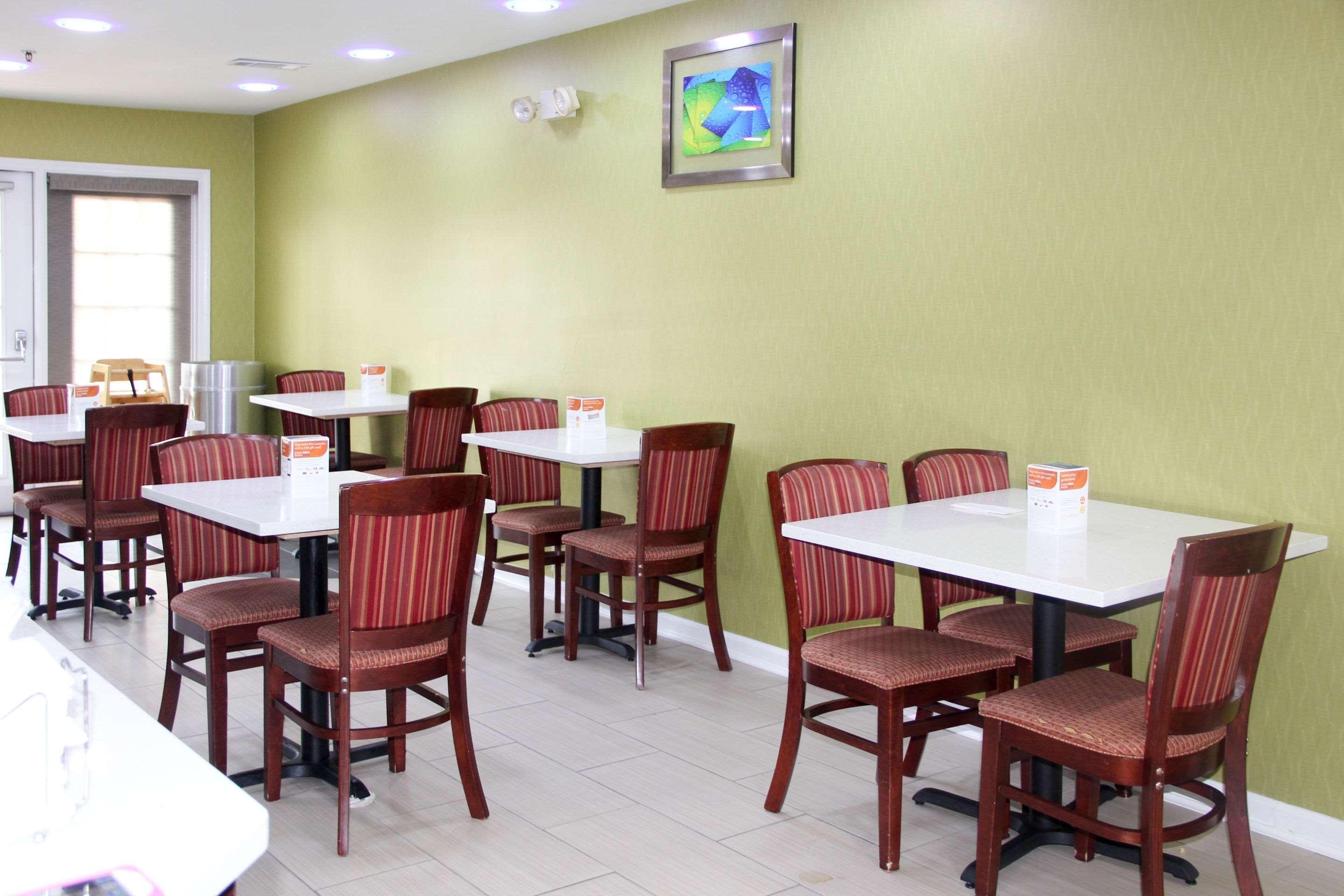 Quality Inn Albertville Us 431 Exterior photo
